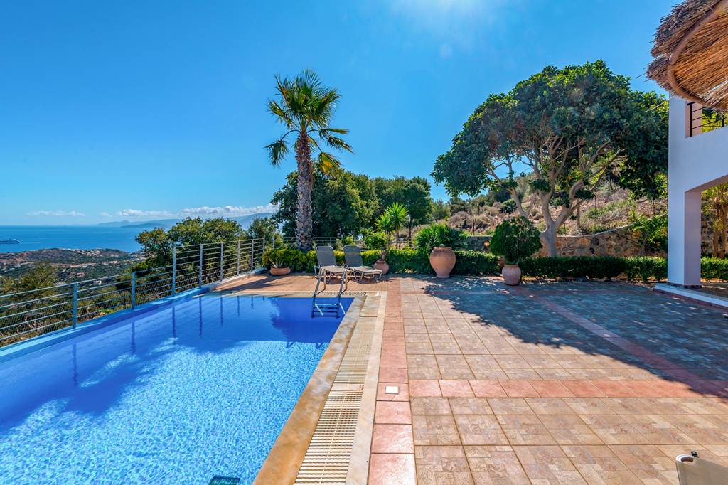HER_88437_Villa_St_Nikolas_View_Crete_1124_07.jpg