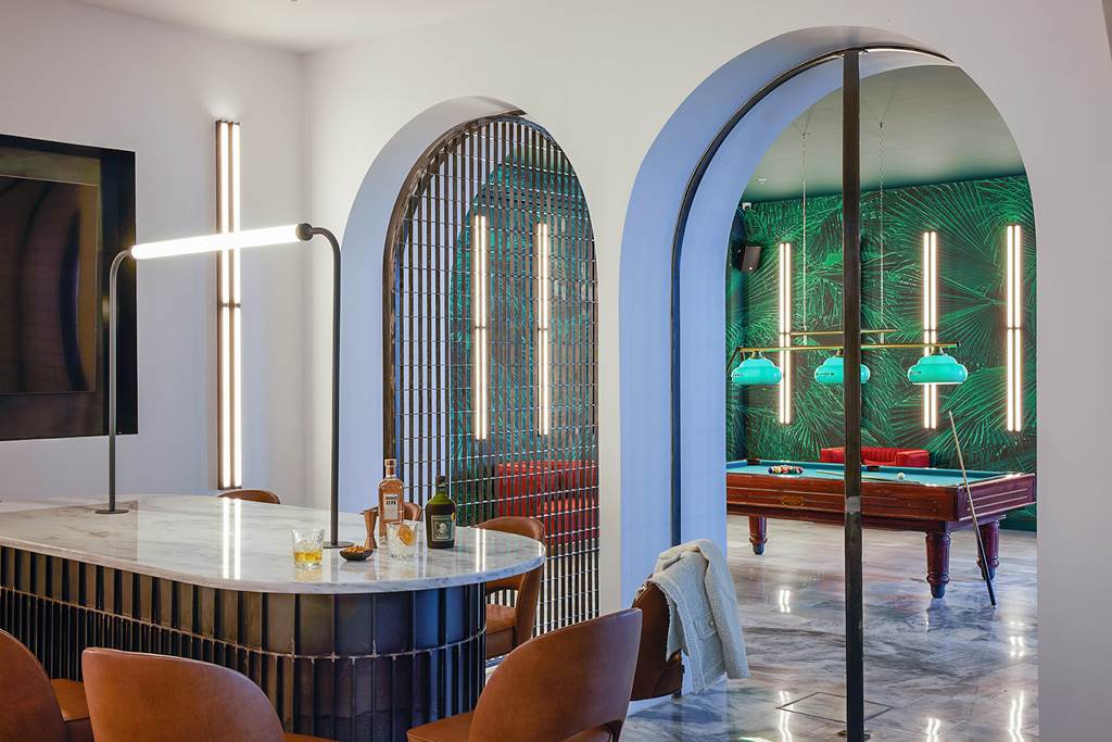 SKG_74441_Kassandra_Palace_0623_03.jpg