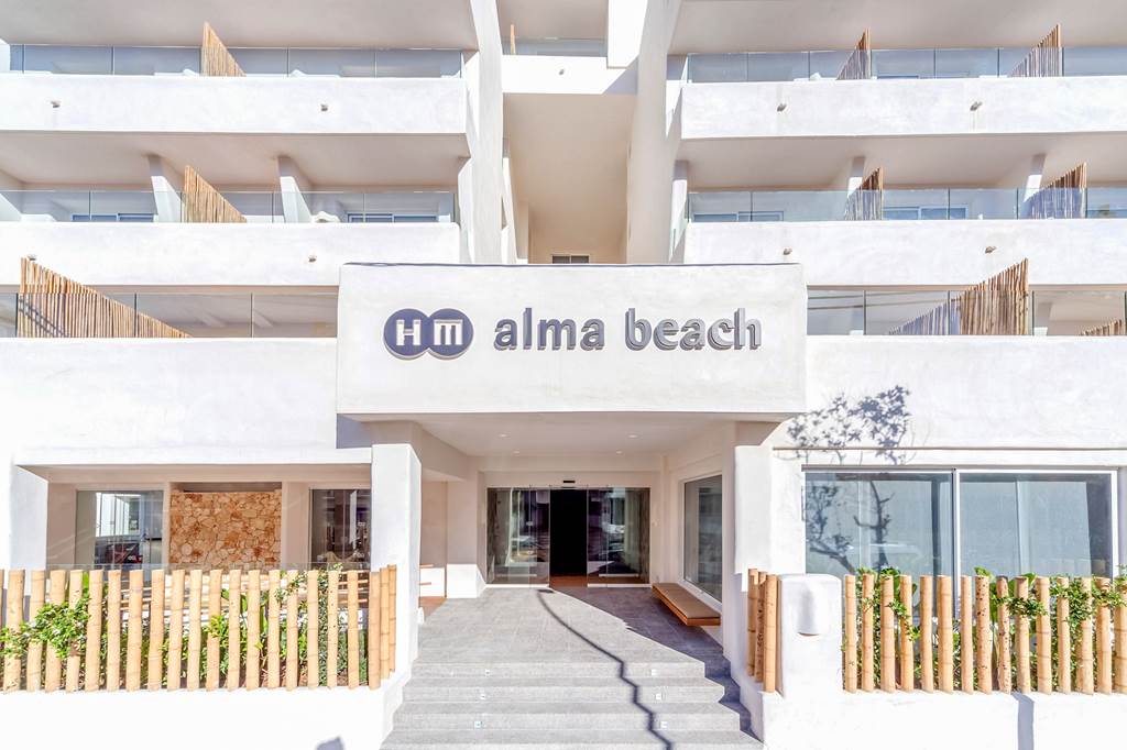 PMI_73527_HM_Alma_Beach_0717_27.jpg