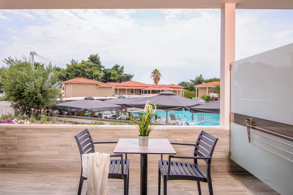 SKG_77437_Lagomandra_Beach_Hotel_0723_05.jpg