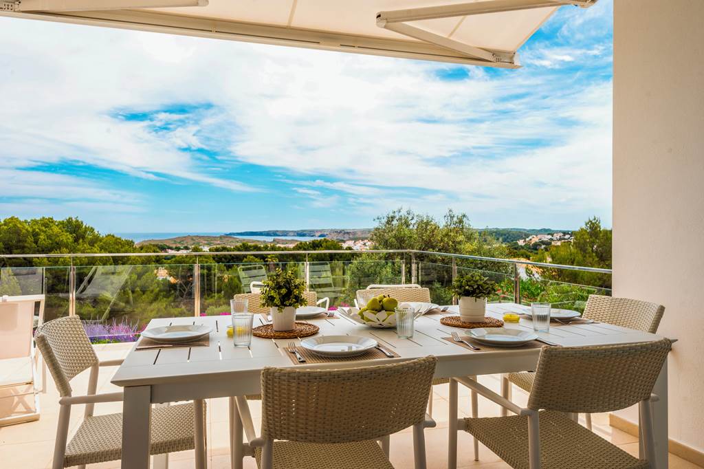 MAH_85646_Villa_Sarah_Menorca_0723_02.jpg