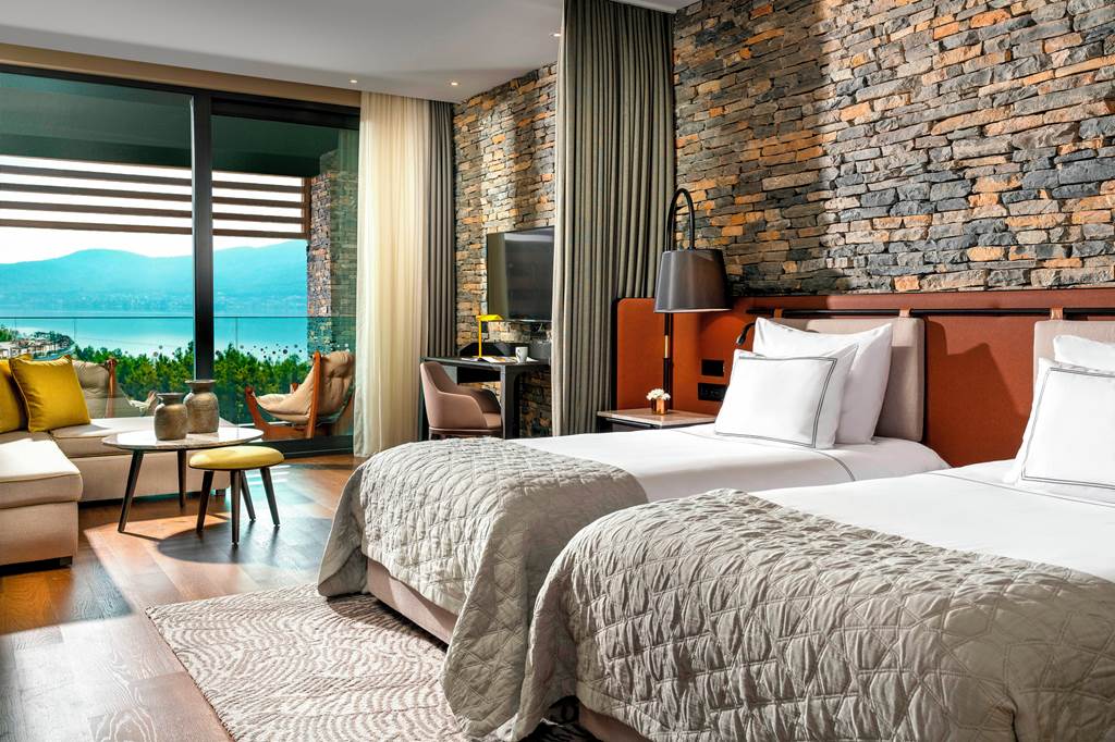 BJV_79806_Lujo_Hotel_1218_13.jpg