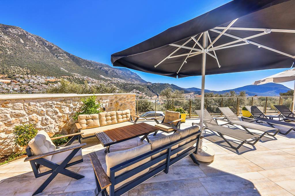 DLM_88631_Villa_Elia_Sun_1224_16.jpg