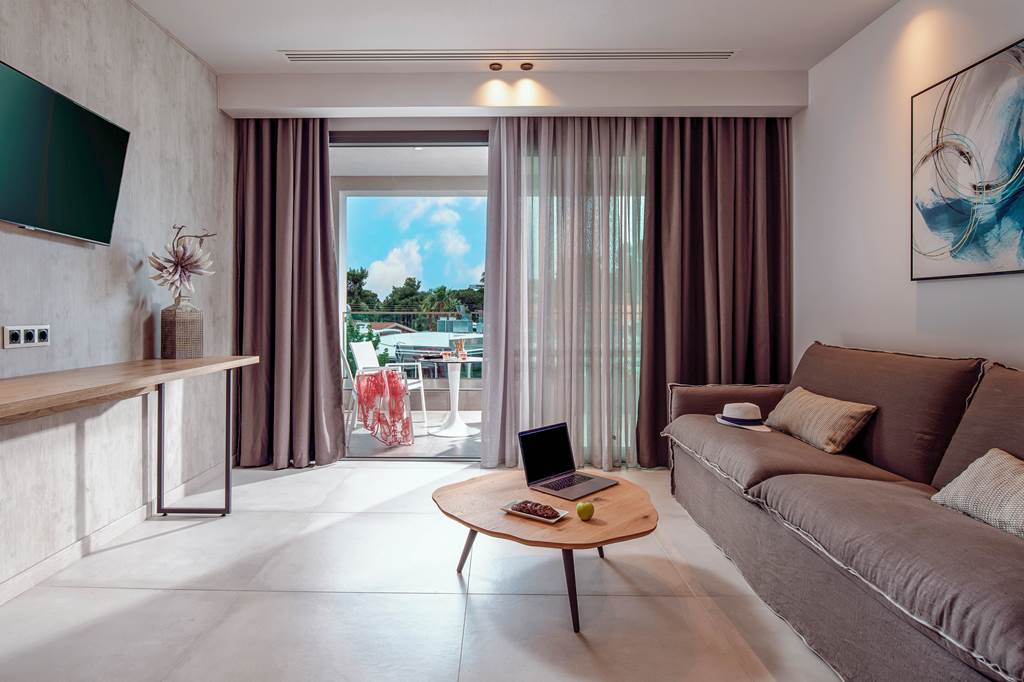 SKG_77437_Lagomandra_Beach_Hotel_0623_08.jpg