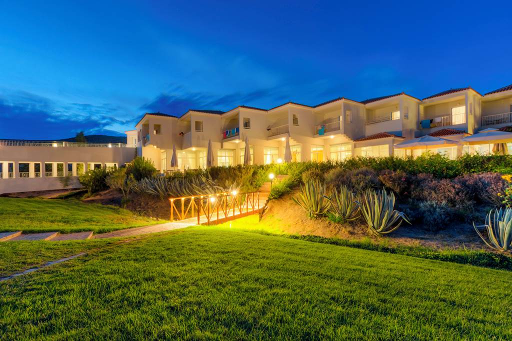 MJT_83267_Aeolian_Village_Hotel_1223_10.jpg
