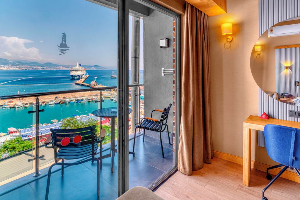 AYT_85380_Numa_Port_Hotel_0624_03.jpg