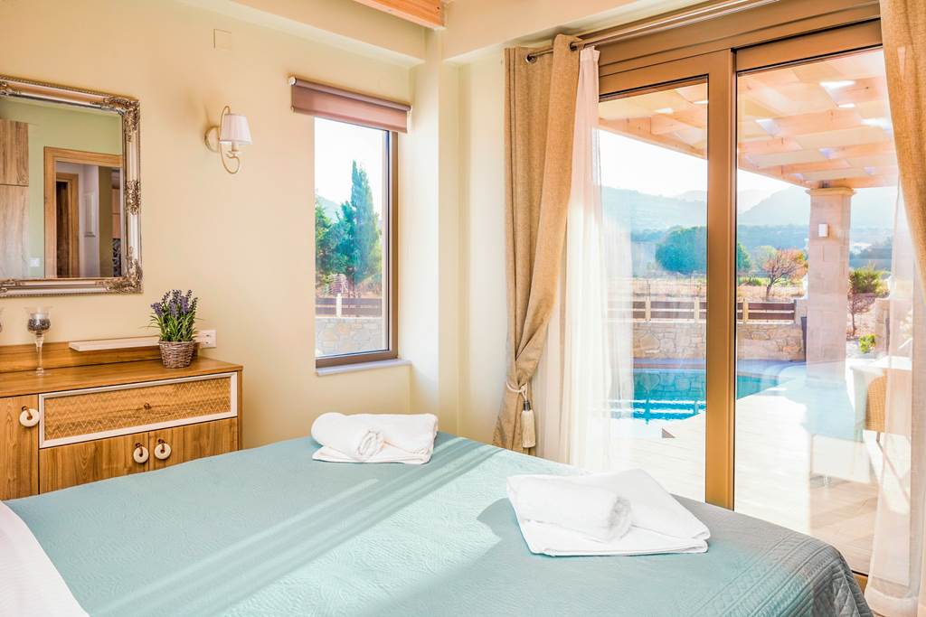 CHQ_81461_Villa_Elenitsa_1119_07.jpg