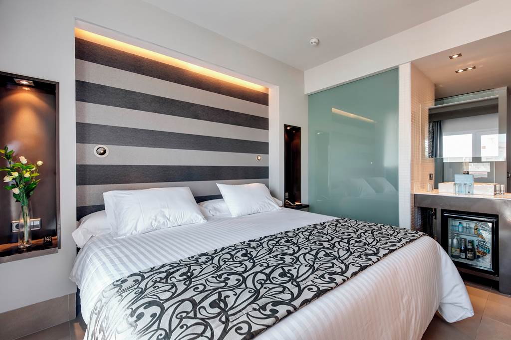 MAH_70650_Barcelo_Hamilton_1222_02.jpg