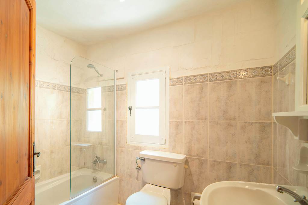 MLA_84565_Gozo_Villas_-_Sinjura_3_Bedroom_Villa_1122_11.jpg