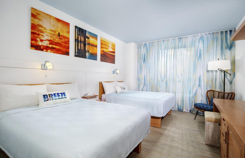 Universals-Endless-Summer-Resort-Dockside-Inn-and-Suites-3.jpg