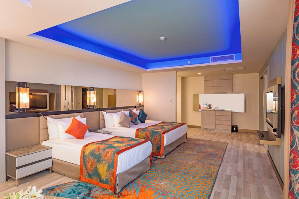 AYT_87716_Royal_Seginus_Hotel_0624_25.jpg