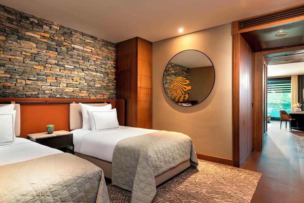BJV_79806_Lujo_Hotel_1218_24.jpg