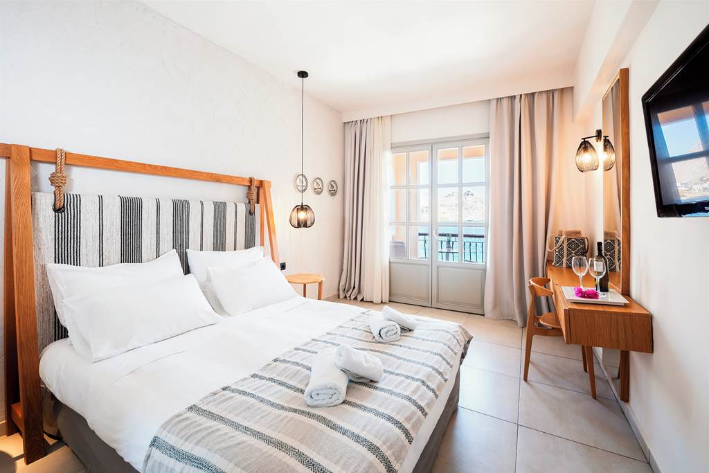 RHO_83565_Pedi_Beach_Hotel_0224_01.jpg