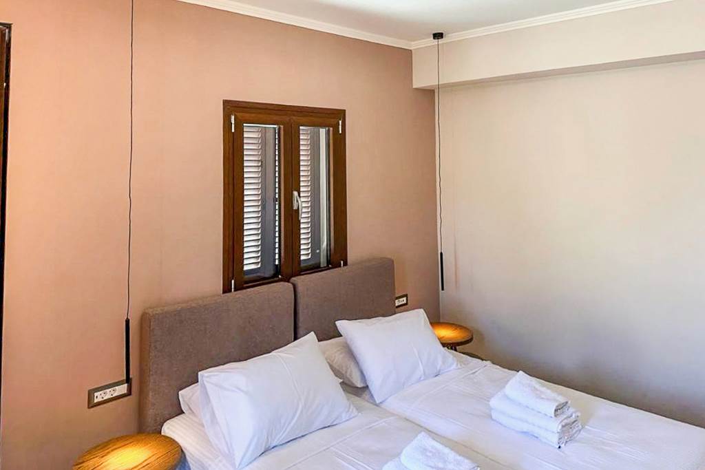 EFL_86708_Classic_Villa_1223_07.jpg