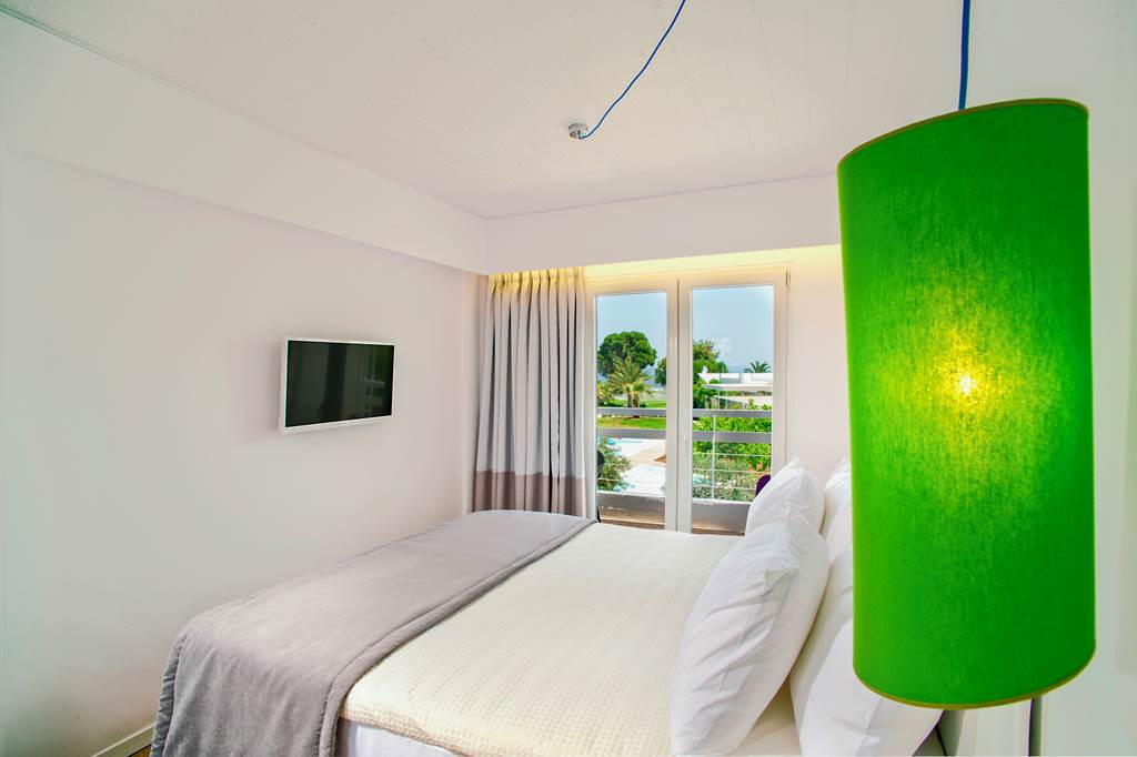 ATH_86473_Marathon_Beach_Hotel_1023_07.jpg