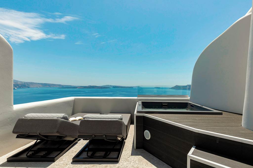 JTR_84225_Hom_Santorini_0822_20.jpg