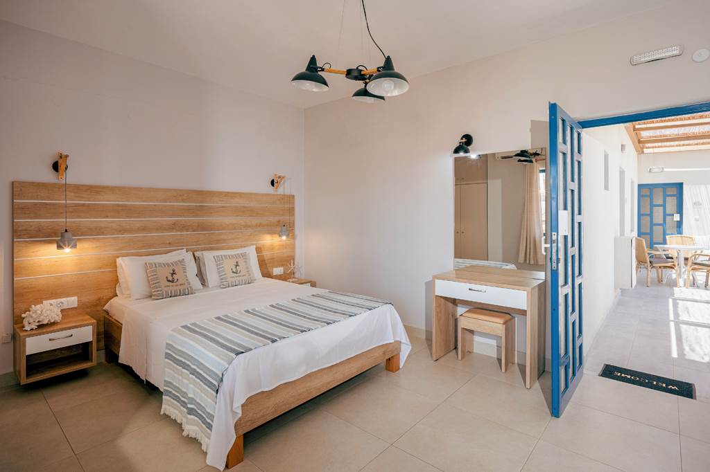 HER_86002_Galazio_Beach_Resort_0923_12.jpg