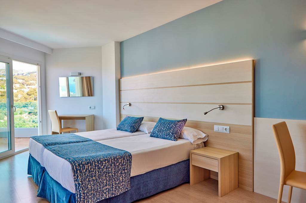 PMI_71834_Tomir_Portals_Suites_1023_02.jpg