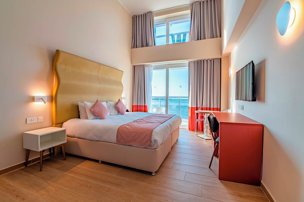 MLA_83456_Seaview_Hotel_1221_06.jpg