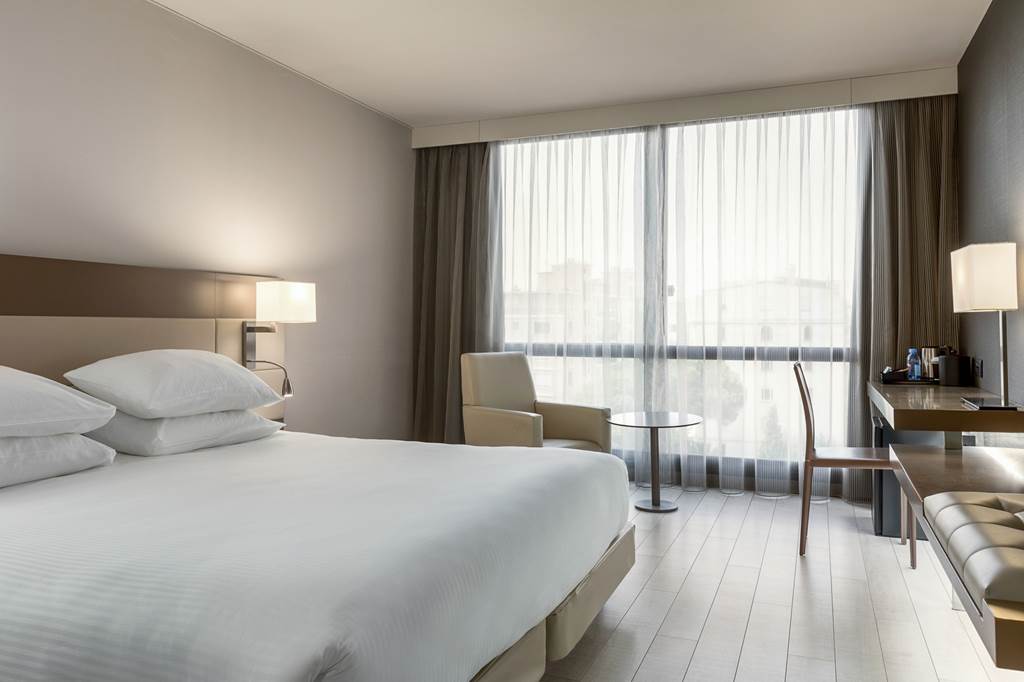NCE_75051_AC_Hotel_by_Marriott_Nice_0723_01.jpg