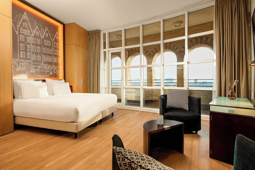 CGN_86160_Wasserturm_Hotel_Cologne_1023_16.jpg