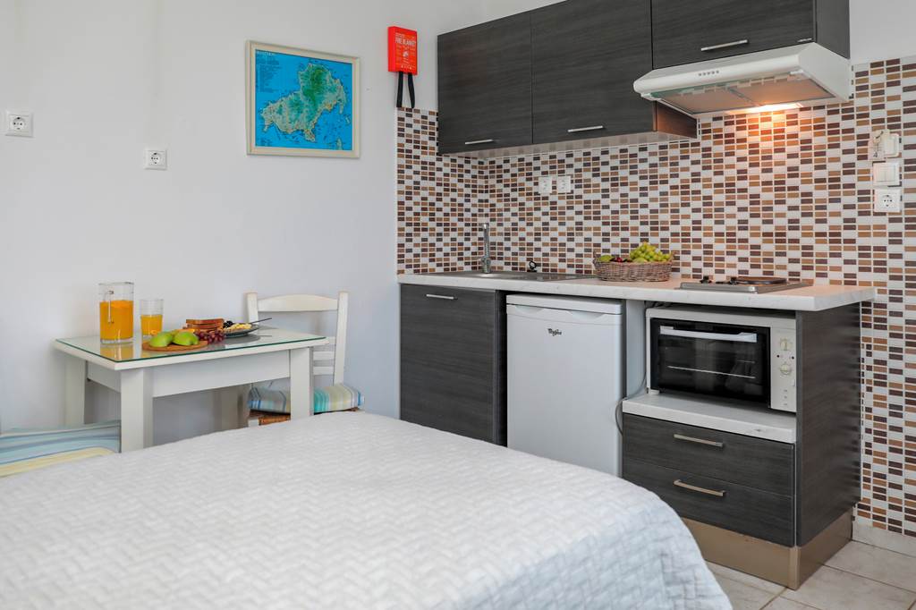 JSI_82438_Magda_Studios_&_Apartments_0821_06.jpg