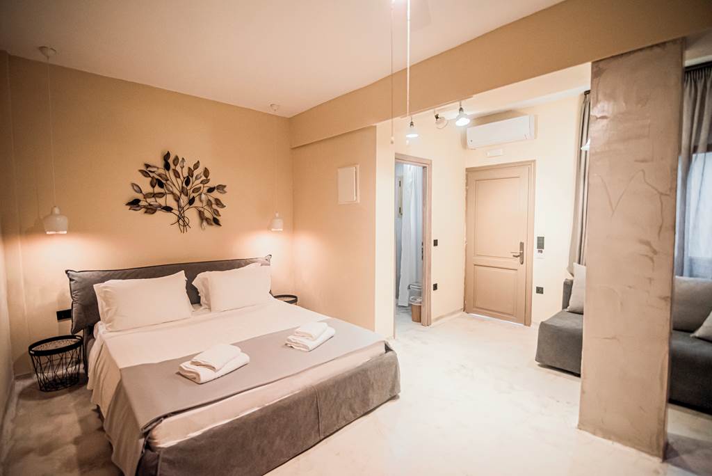 SKG_83410_Pefkon_Hotel_0623_02.jpg