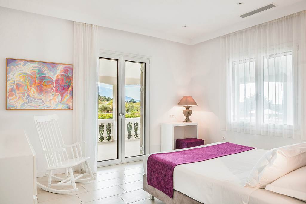 EFL_84106_Villa_Feinikas_0822_11.jpg