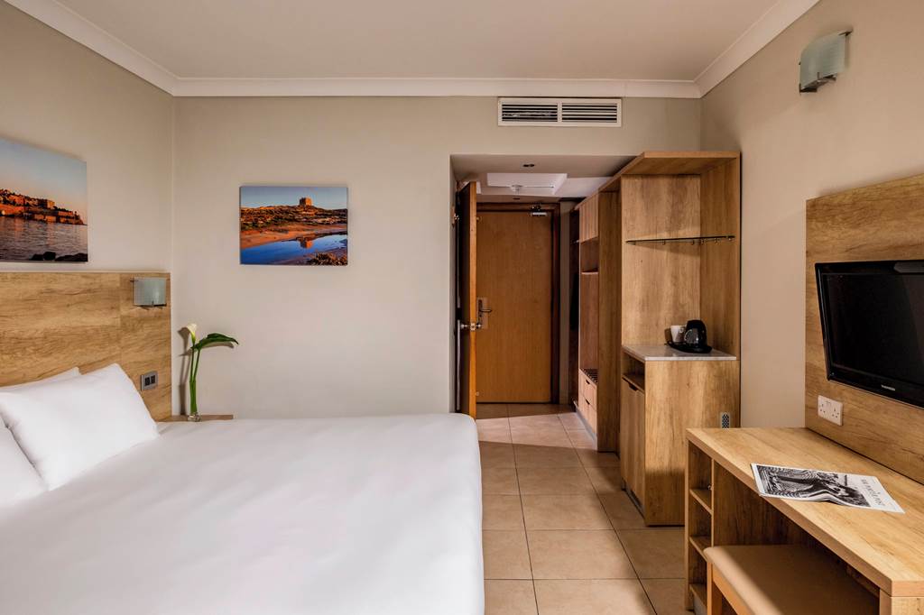MLA_72193_Qawra_Palace_Hotel_0923_09.jpg