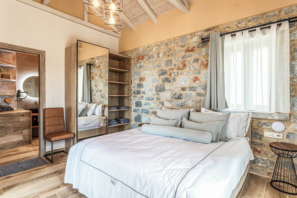 KLX_88026_Villa_Mare_0824_10.jpg