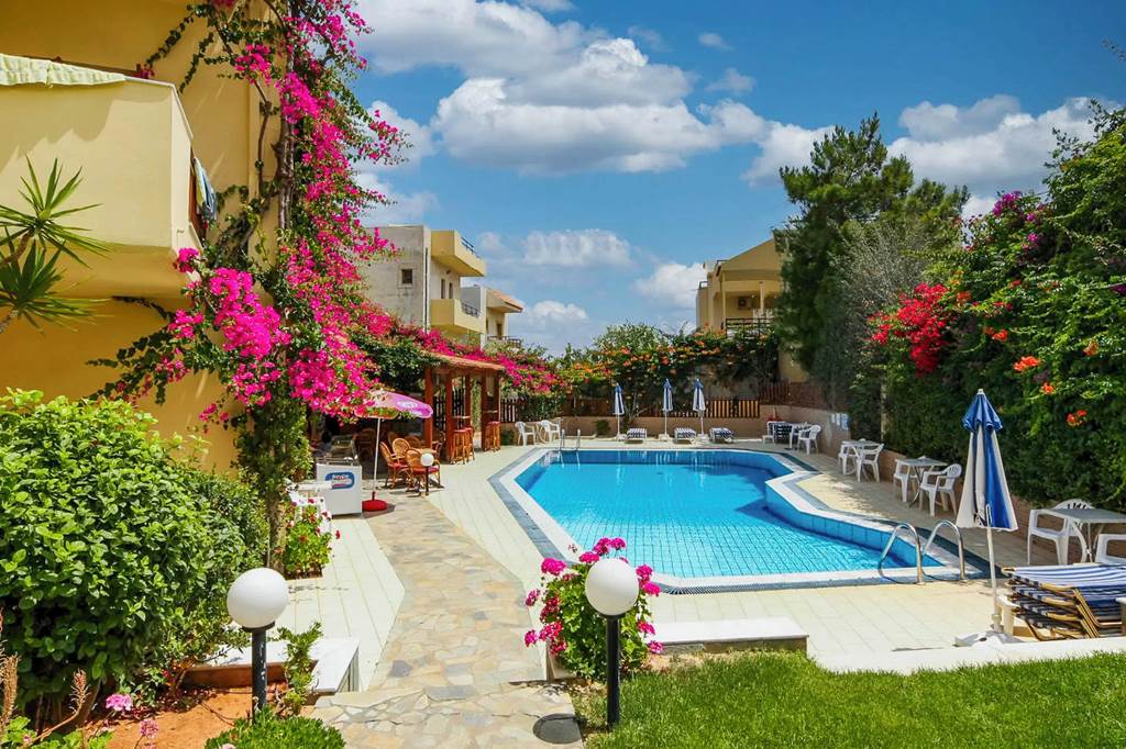 HER_74833_Maria_Lambis_Apartments_1024_01.jpg