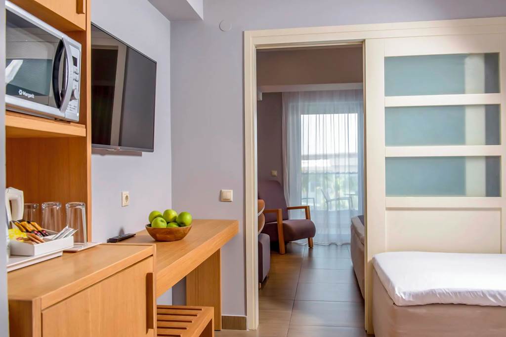 HER_83207_Lyttos_Beach_Resort_0622_02.jpg