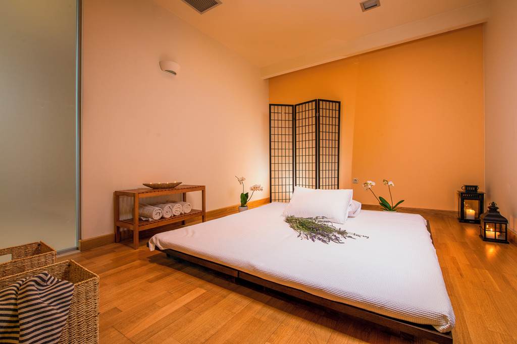 SKG_74441_Kassandra_Palace_0723_18.jpg