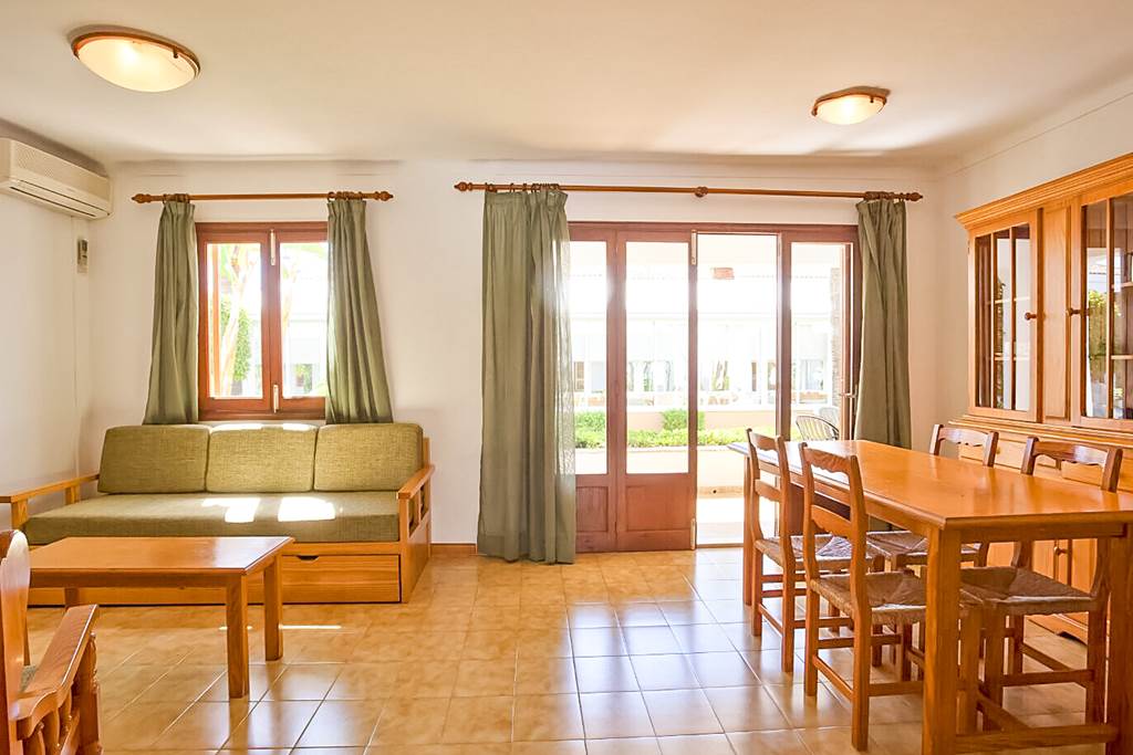 PMI_70653_Cristina_Villas_0917_17.jpg