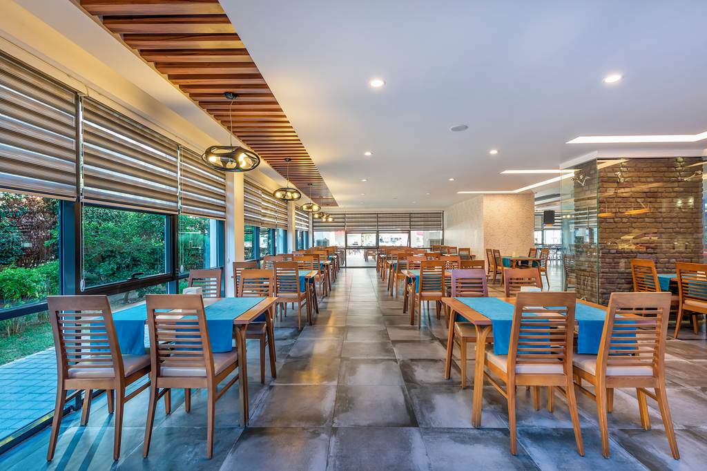AYT_85744_White_City_Beach_Hotel_0723_27.jpg