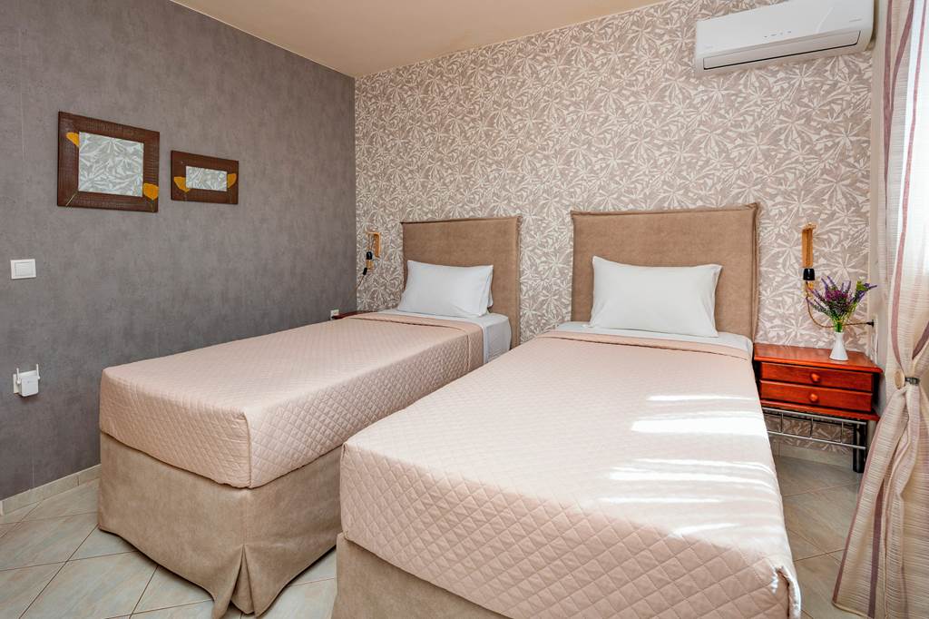HER_86745_Villa_Konstantinos_0424_06.jpg