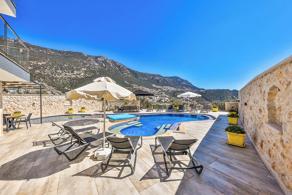 DLM_88631_Villa_Elia_Sun_1224_13.jpg