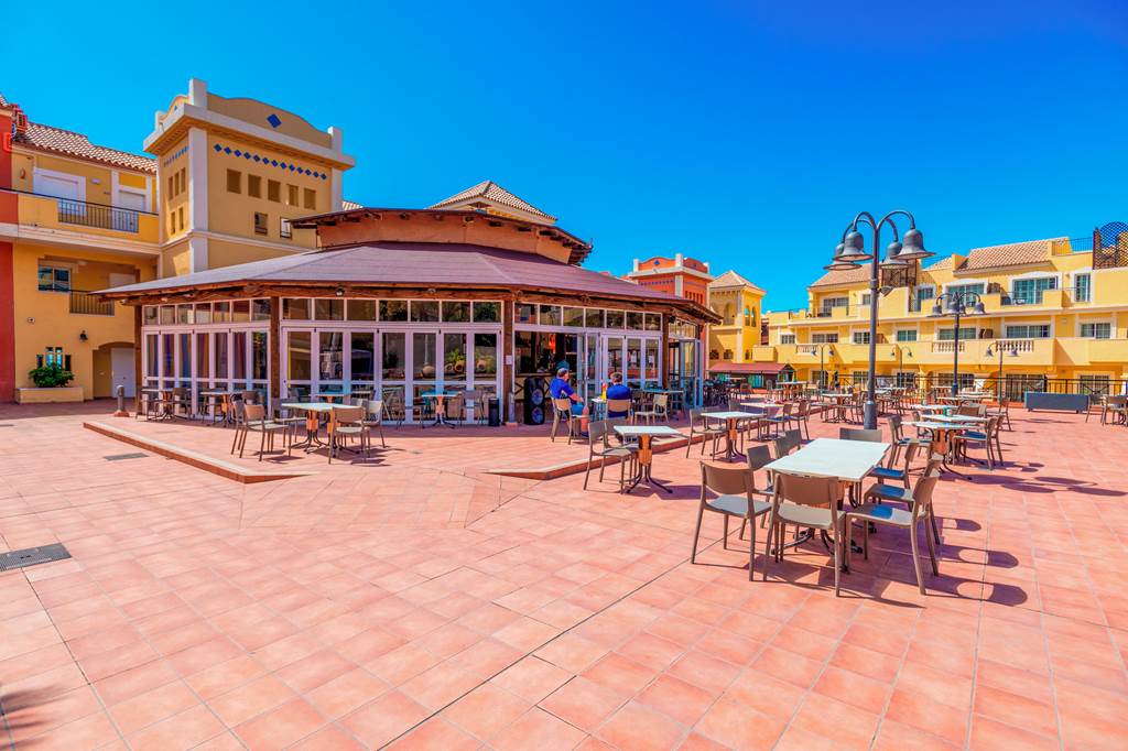 TFS_68895_Granada_Park_Apartments_&_Siam_Park_Waterpark_0724_13.jpg