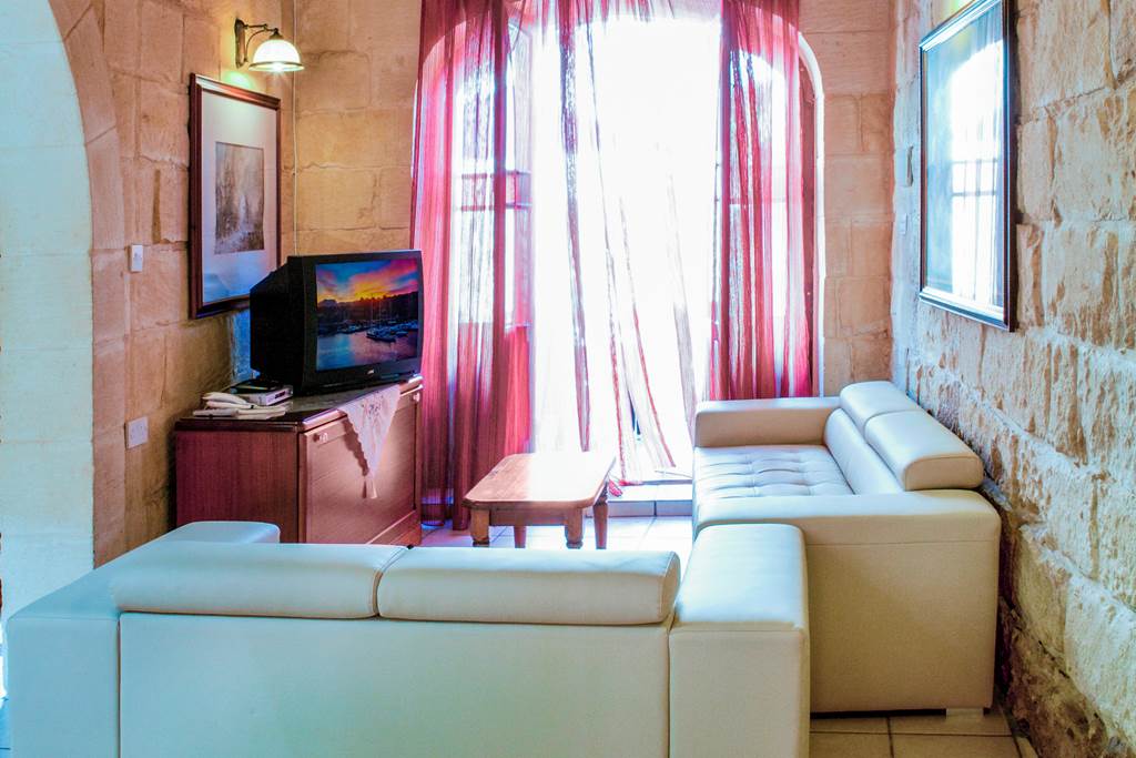 MLA_87798_Villa_Ta_Peppa_0724_03.jpg