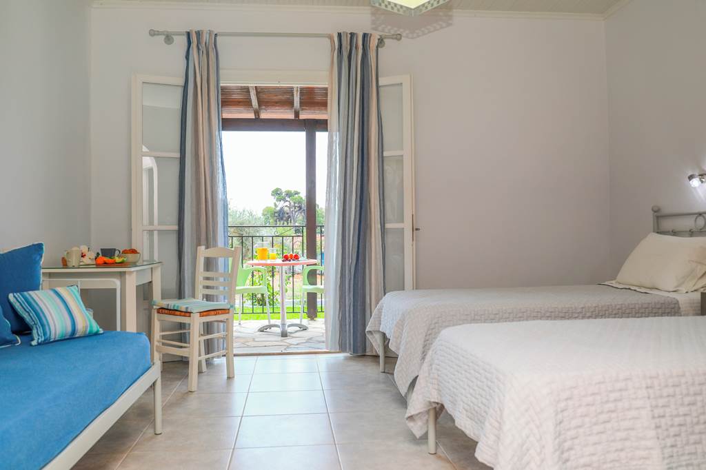 JSI_82438_Magda_Studios_&_Apartments_0922_02.jpg