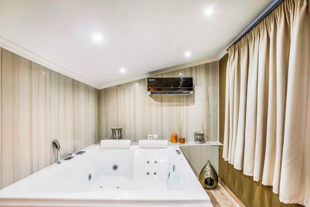 SKG_87262_Sunny_Spa_Villa_0224_01.jpg