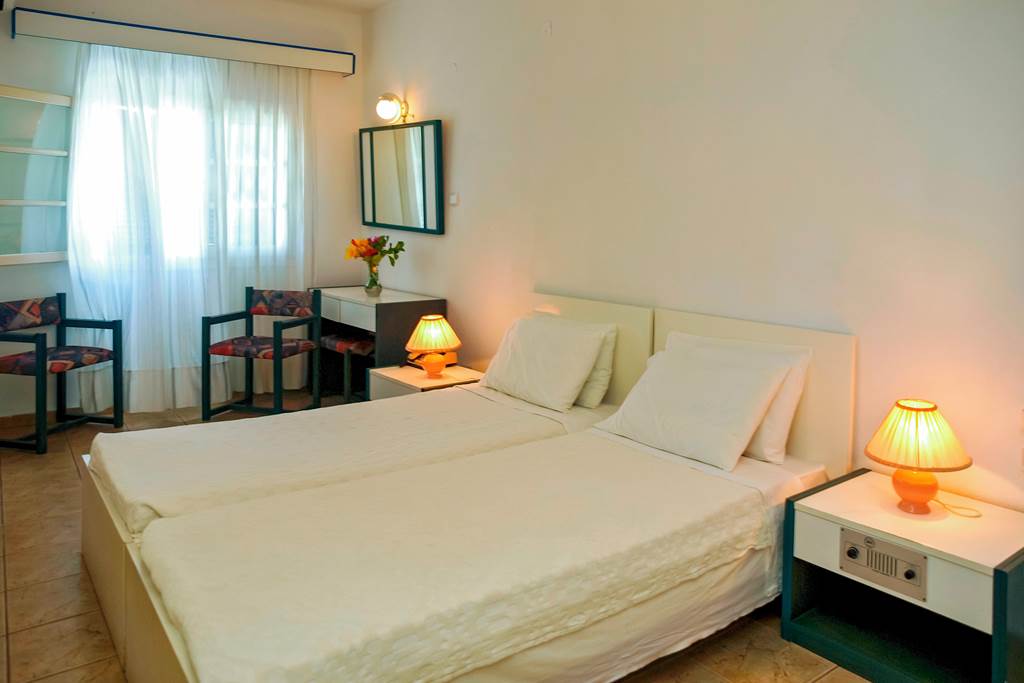 JSI_81247_Muses_Hotel_1019_02.jpg