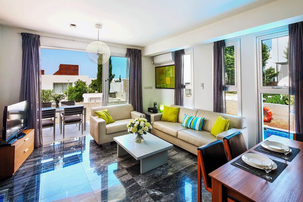 PFO_87082_Villa_Marine_Paphos_0124_03.jpg