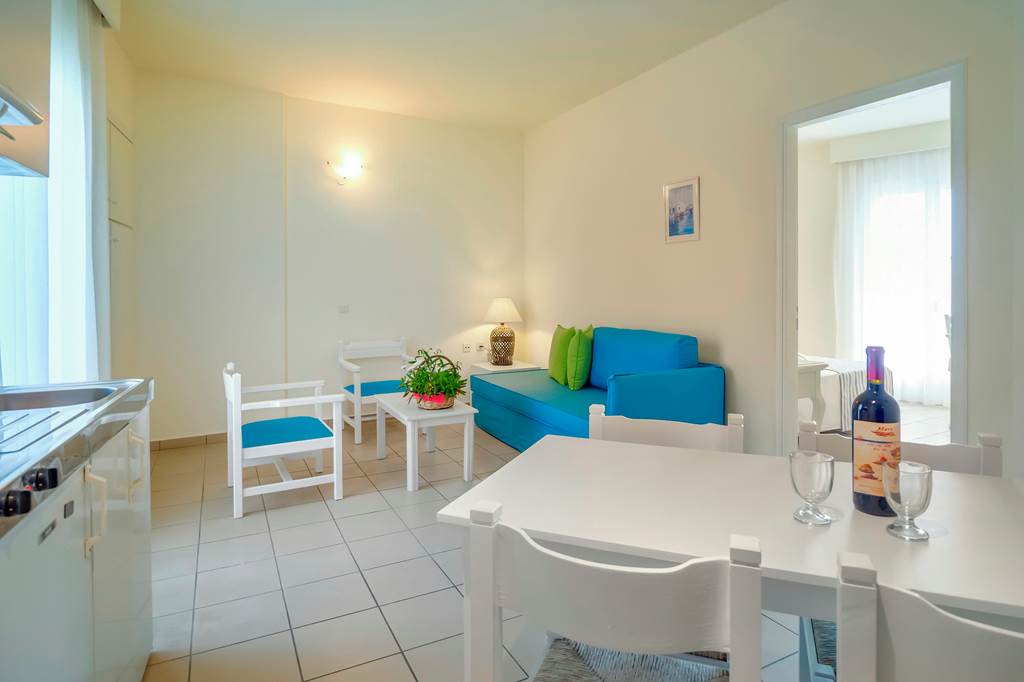HER_77380_Mare_Hotel_Apartments_0819_01.jpg
