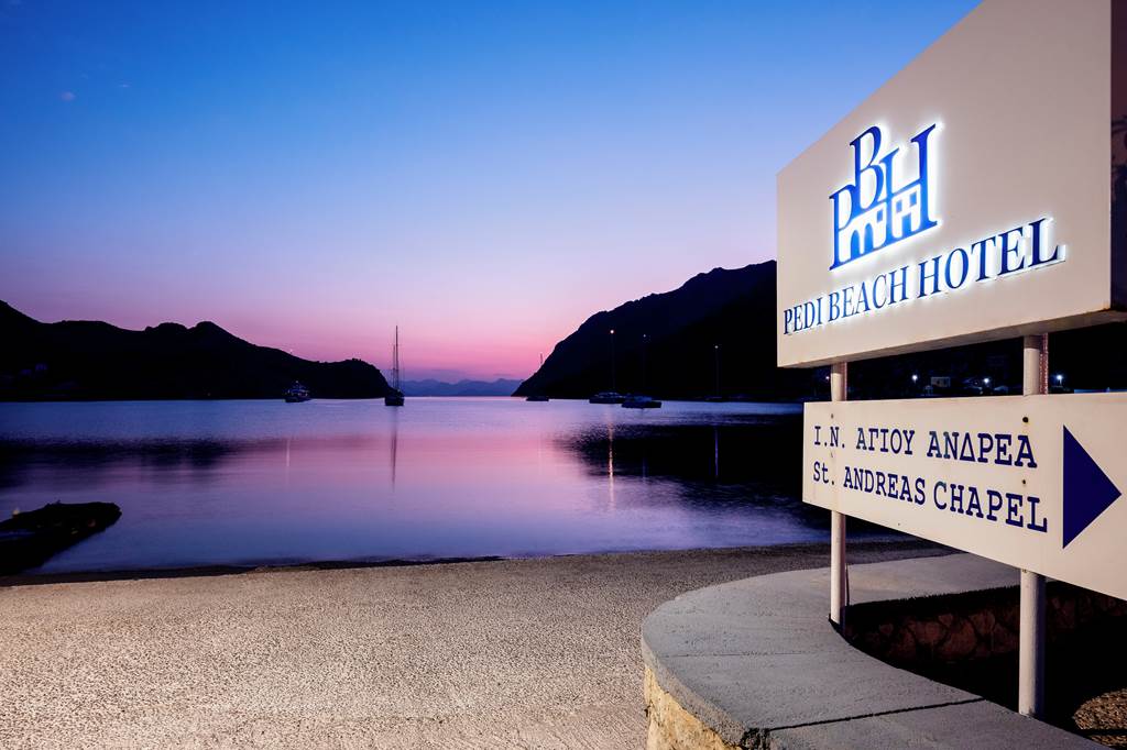 RHO_83565_Pedi_Beach_Hotel_0224_08.jpg