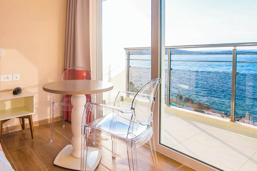 MLA_83456_Seaview_Hotel_1221_13.jpg
