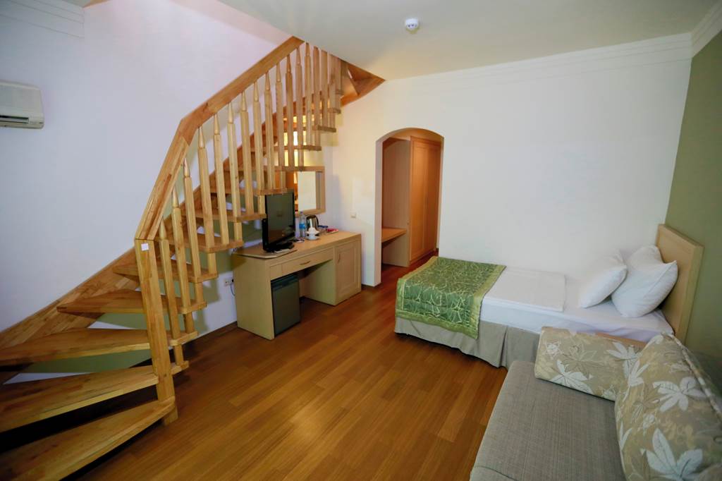 DLM_71570_Turunc_Hotel_1223_02.jpg