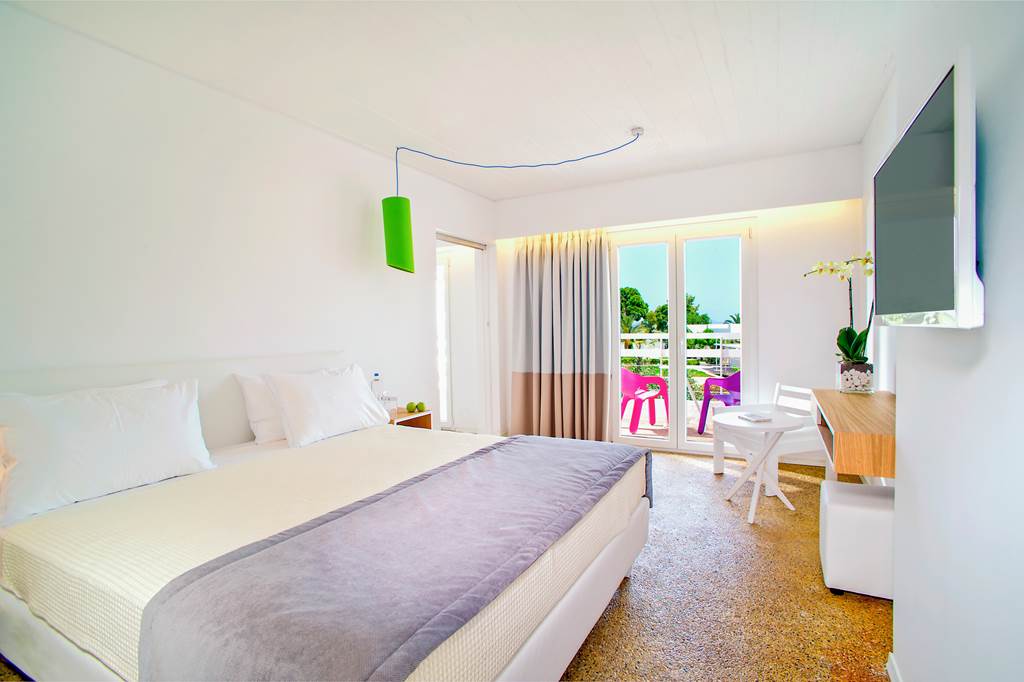 ATH_86473_Marathon_Beach_Hotel_1023_16.jpg