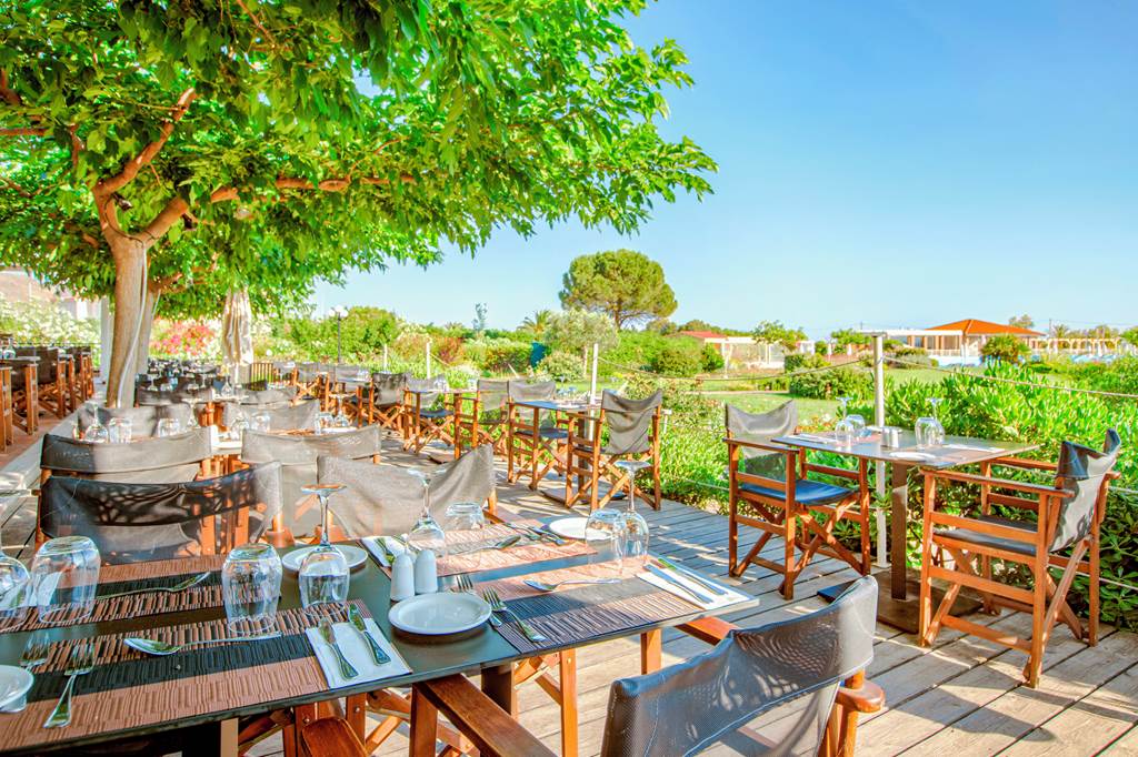 MJT_83267_Aeolian_Village_Hotel_1223_23.jpg
