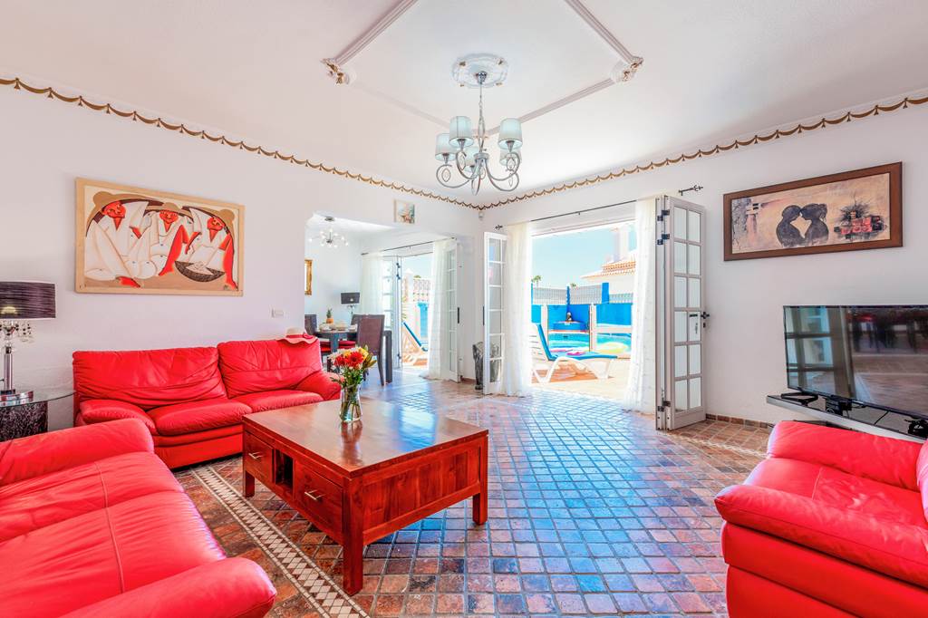 TFS_85924_Villa_Lory_0823_07.jpg